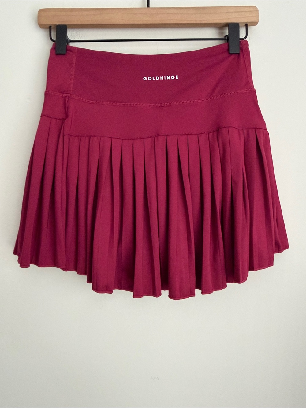 GoldHinge Women's Pleated Mini Skirt - Berry 15 INCH